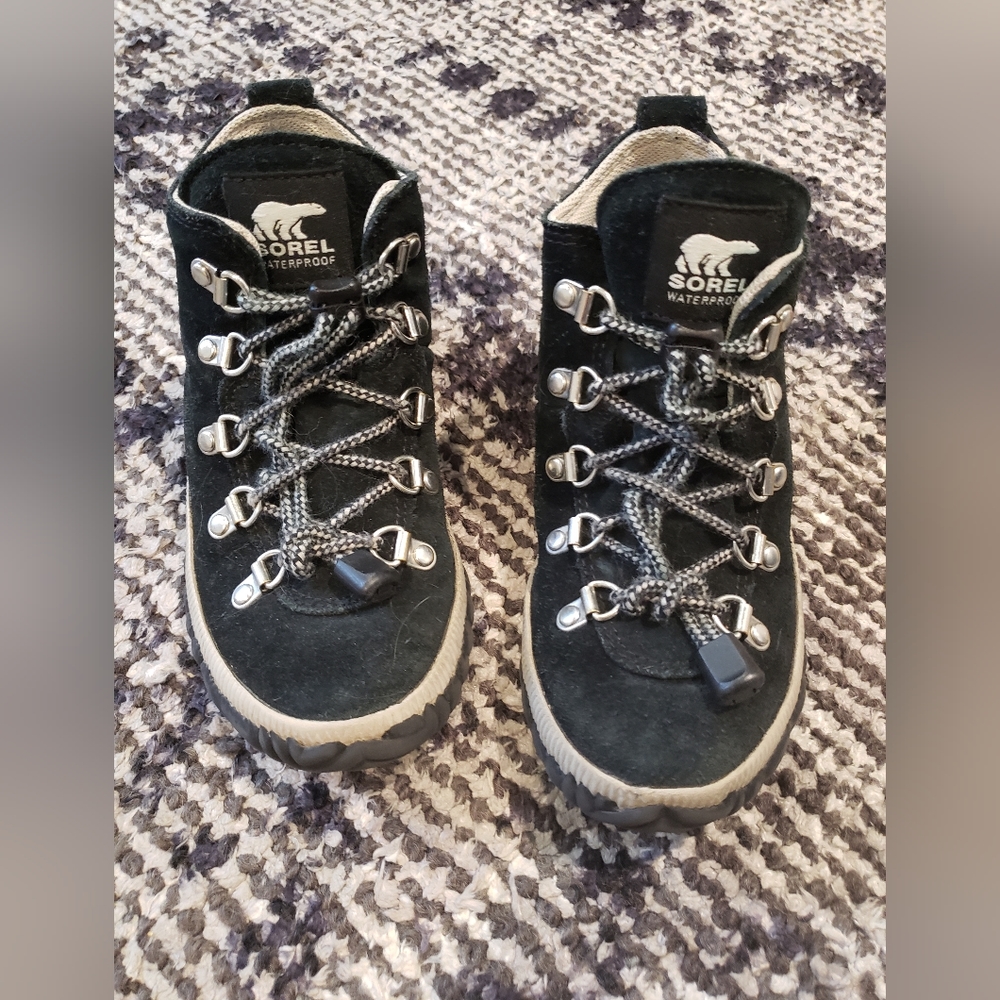 Sorel suede waterproof boots